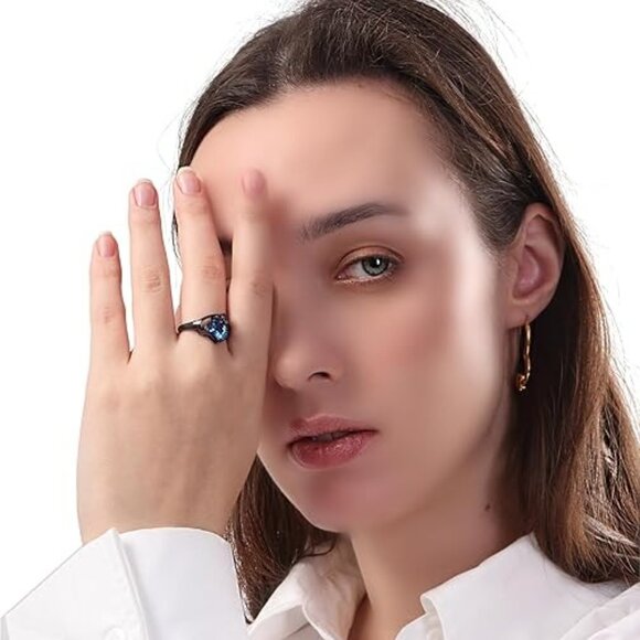 Heart Cubic Zirconia Promise Ring for Women - Sapphire Zirconia with Black Ring - Picture 2 of 5